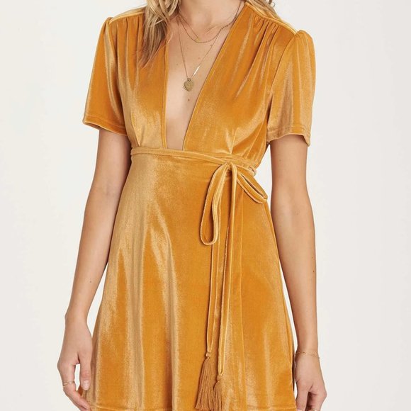 Billabong Dresses & Skirts - NWT Billabong Gold Wrap Dress Lush for Life Short Women's Sz L Vintage Disco sty